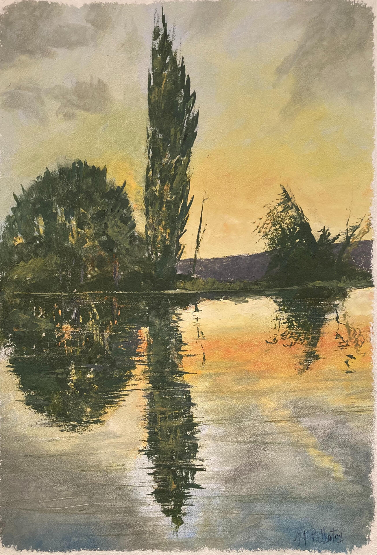 Une peinture à l'huile qui représente deux arbres collés de teinte foncé - un peuplier au centre et un feuillu de forme arrondie à sa gauche. Ils dressent devant un ciel gris foncé, illuminé des première lueures orangées. Le tout se reflère dans le lac.